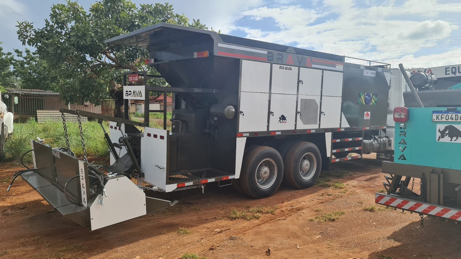 WhatsApp Image 2025-12-02 at 11.38.53